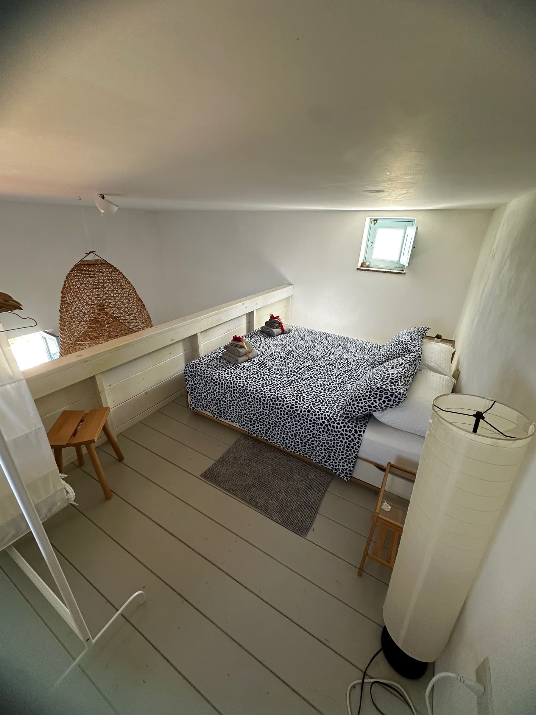 Camera alta — letto matrimoniale